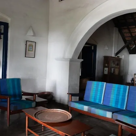 15Lmd Villa In Front Of The Lagoon Batticaloa Exterior photo